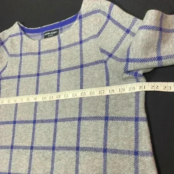 Cynthia Rowley woman’s 1X sweater tunic windowpane gray plaid with cuffed sleeve - Picture 4 of 9